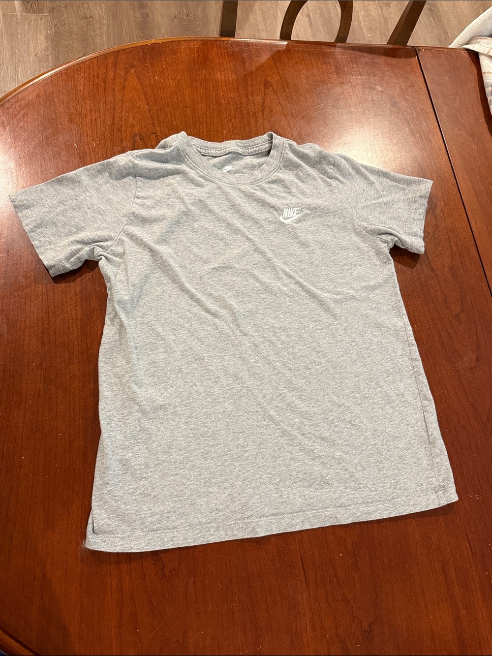 Boys Nike Short-Sleeve Crew Tee in Light Grey with White Logo Size XL